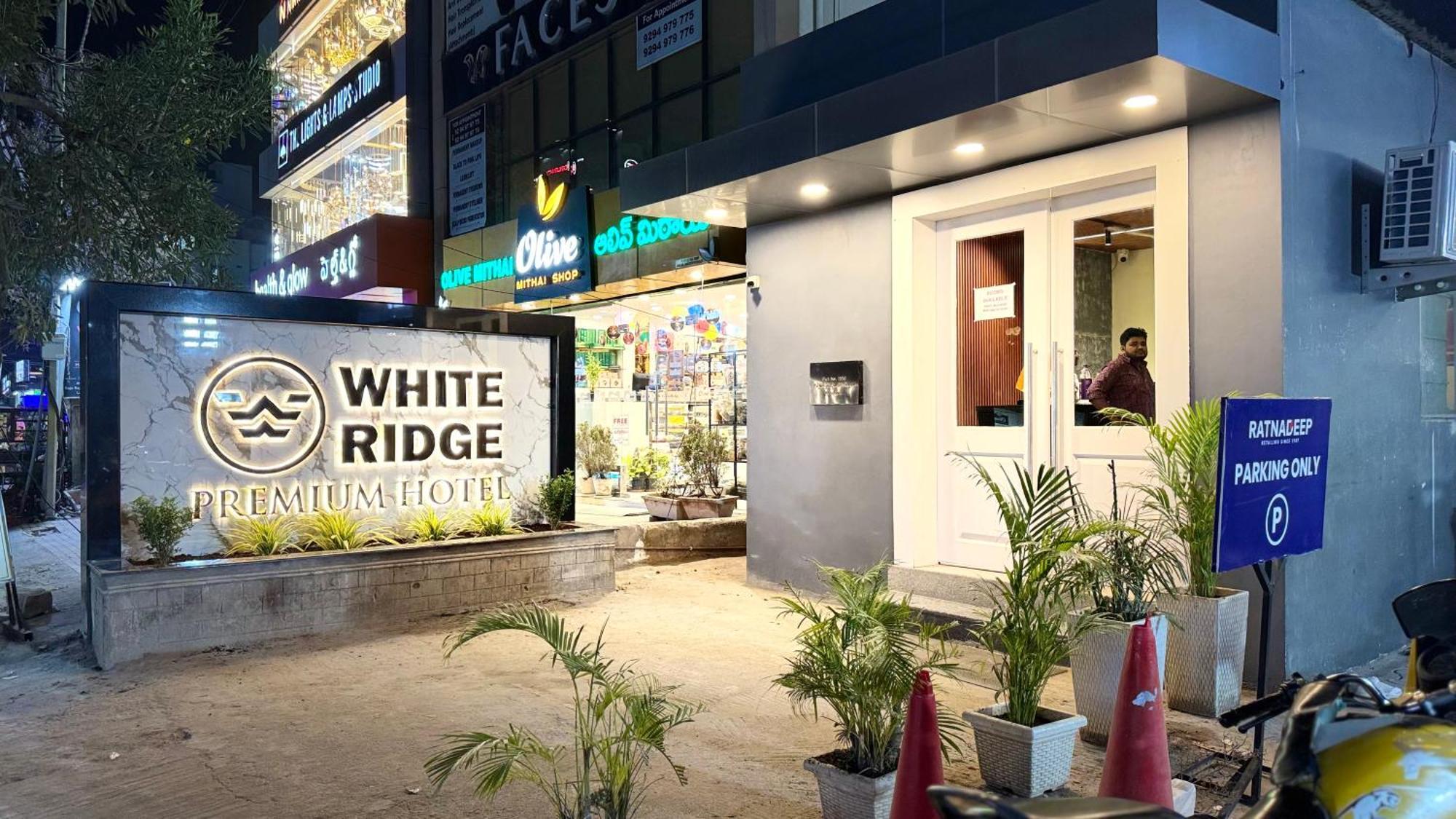 Hotel White Ridge Premium Hyderabad Esterno foto